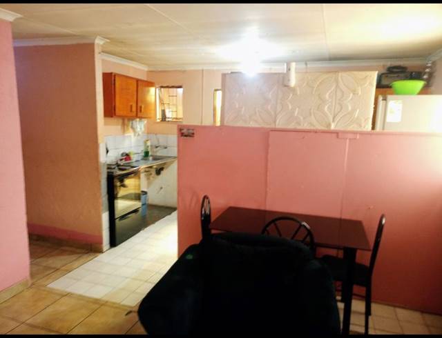 3 BEDROOM HOUSE FOR SALE IN LENASIA SOUTH